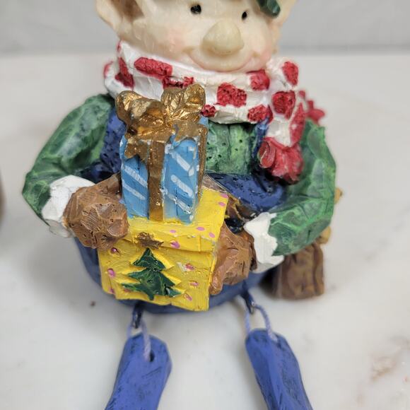 VINTAGE Sitting Gingerbread Man and Elf Dangle Leg Hanging Shelf Decorations - Picture 6 of 13